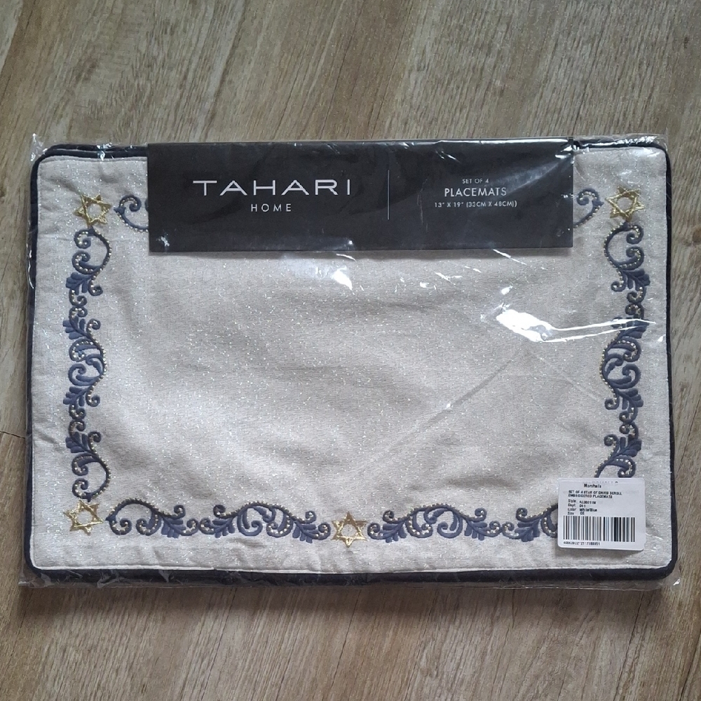 Tahari Home Set Of 4 Cream Placemats with Blue and Gold Embroidery